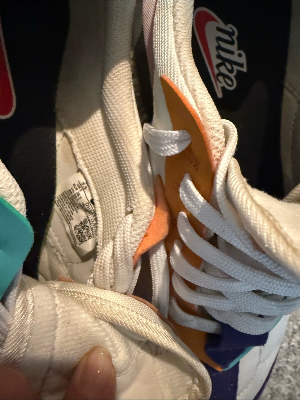 Nike sneakers - Picture 3 of 3